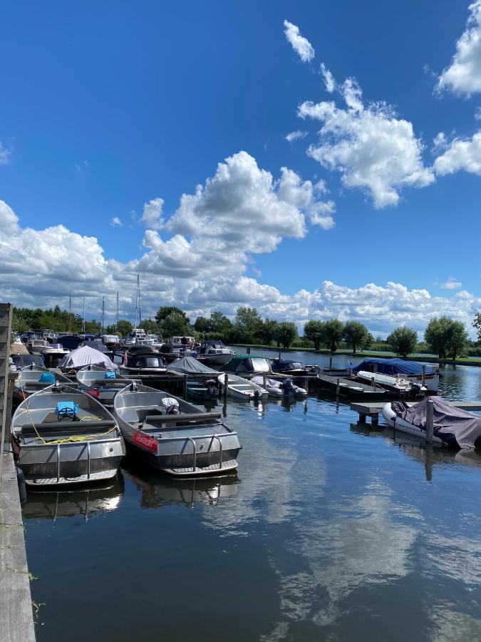 Nederhorst den Berg C'Est La Vie Houseboat酒店 外观 照片