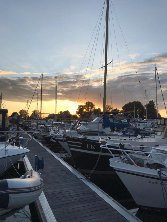 Nederhorst den Berg C'Est La Vie Houseboat酒店 外观 照片