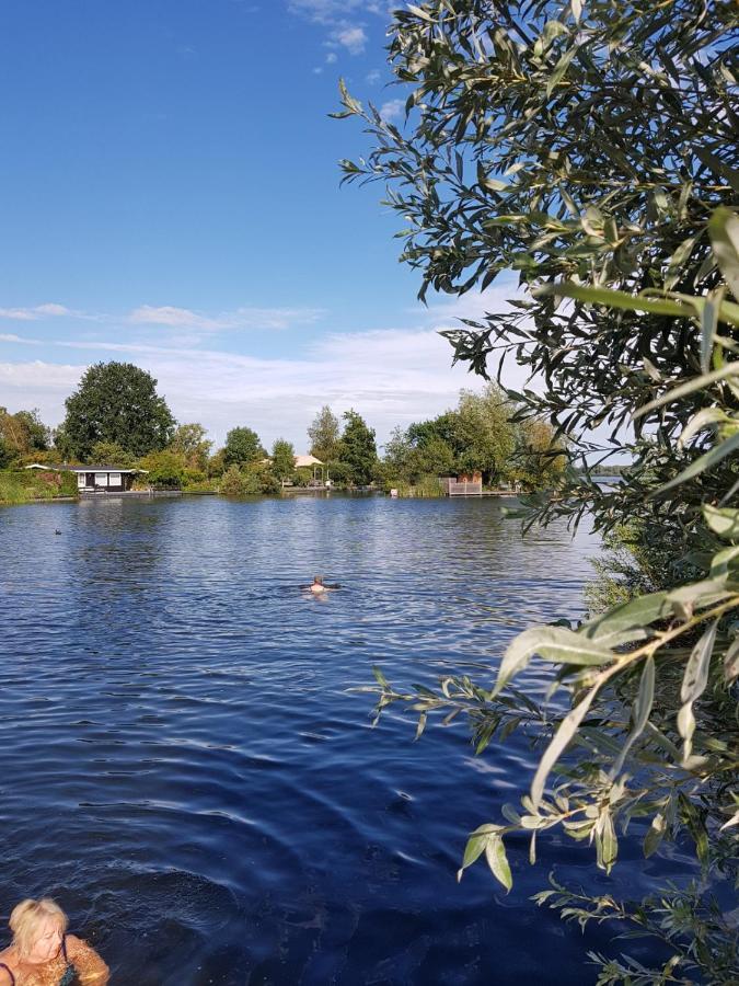 Nederhorst den Berg C'Est La Vie Houseboat酒店 外观 照片